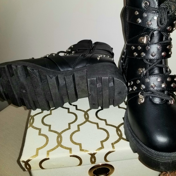 Sugar Stacked Heel Flair Booties / WOMEN - Picture 6 of 8